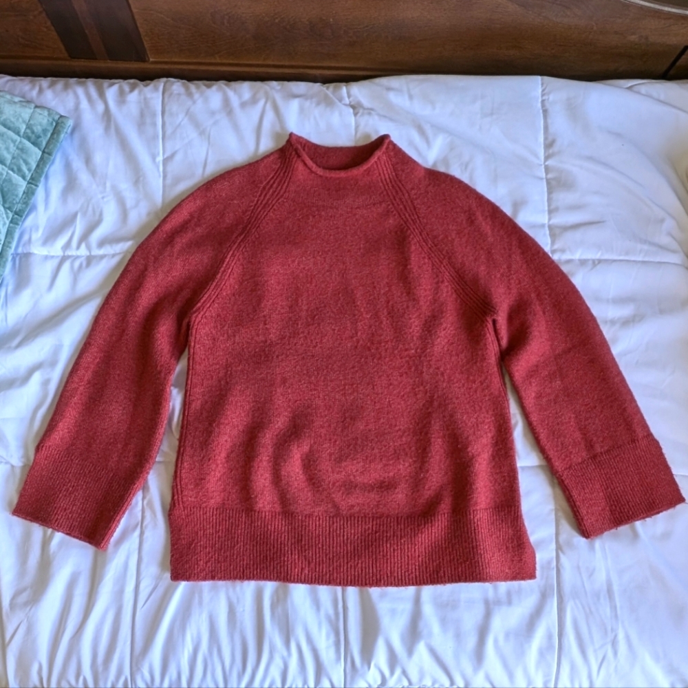 Loft long sleeve sweater